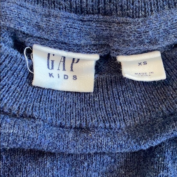 Gap Girls Sweater with Flip Over Sequin Heart - Picture 3 of 6